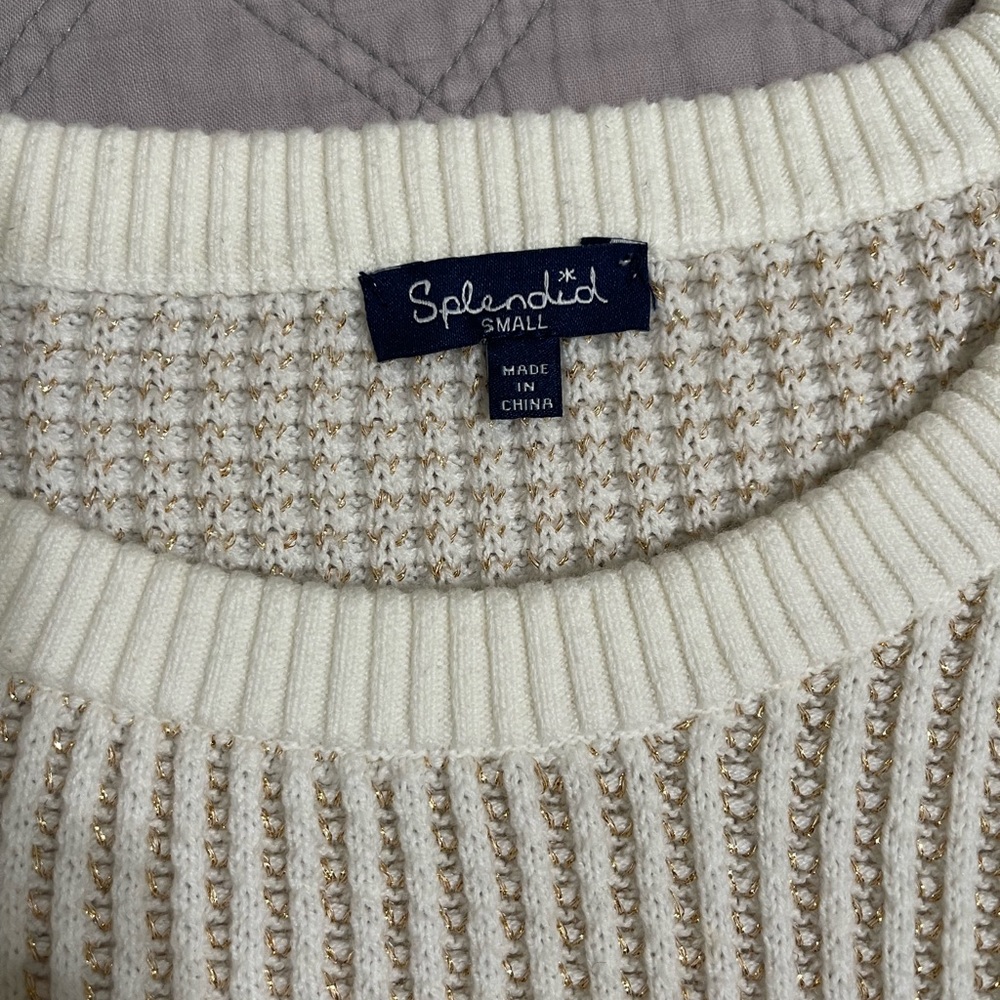 Splendid cream with gold stripes, very soft and warm, sz Small